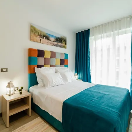 Exclusive Beach & Pool Premium Seaview Prima Linie La Mare - Parking Apartment Navodari